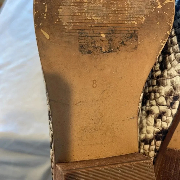 MADEWELL Snake Embossed Leather low Chelsea Boots Western Ankle Booties sz 8 EUC - Picture 6 of 6